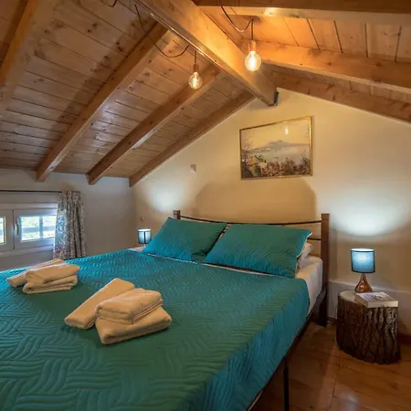 Apartment Menecrates Rustic - San Matteo *